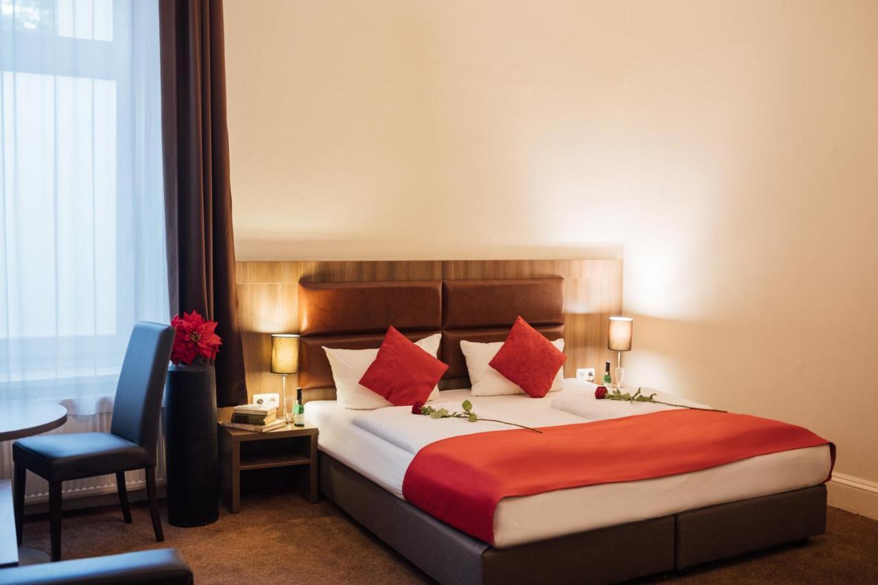 Hotel Koenigshof Хамбург Екстериор снимка