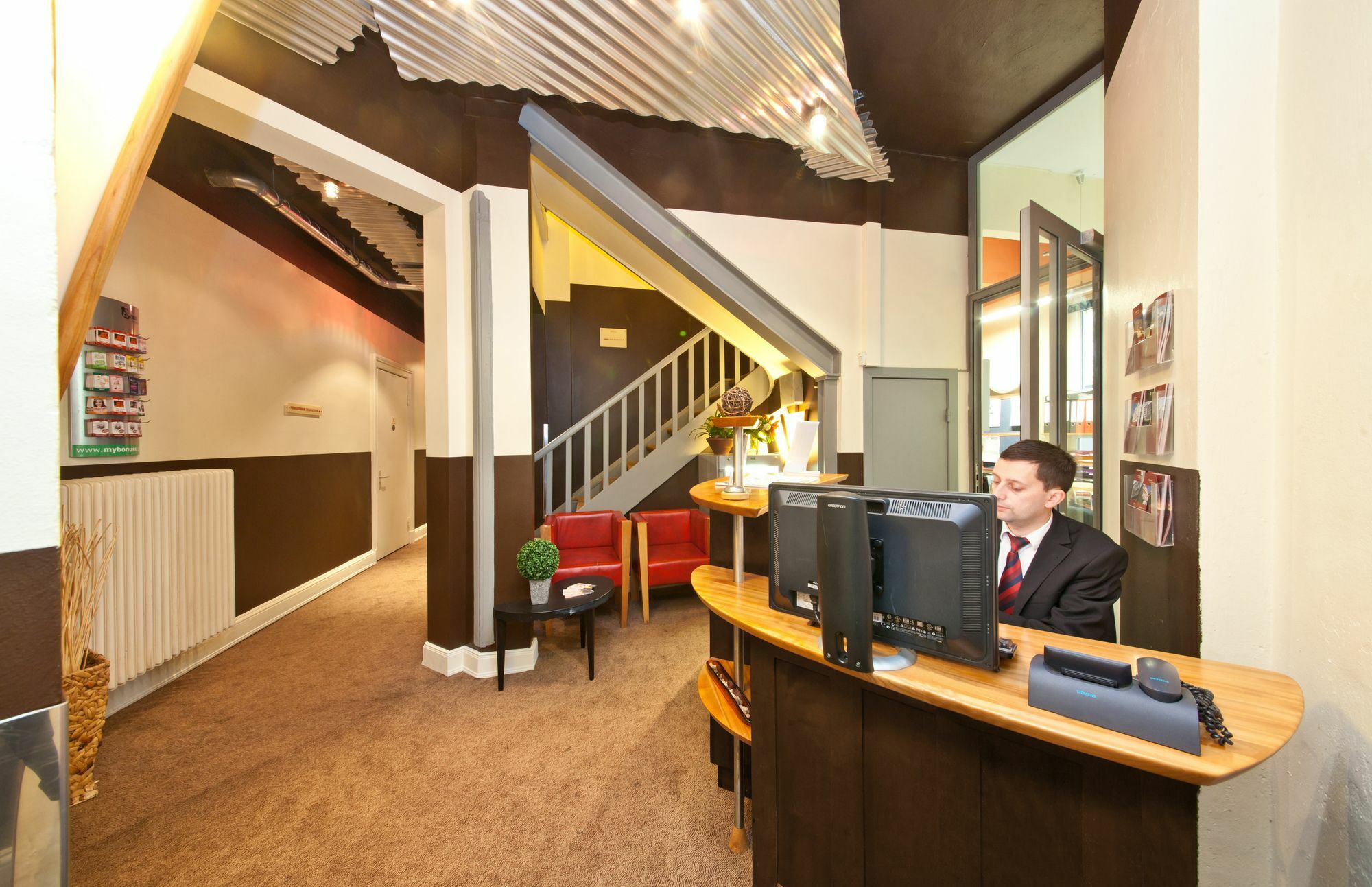 Hotel Koenigshof Хамбург Екстериор снимка